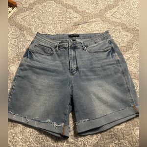 Judy blue Bermuda shorts